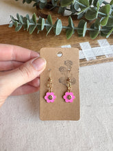 Load image into Gallery viewer, Smiley Flower Metal Dangles
